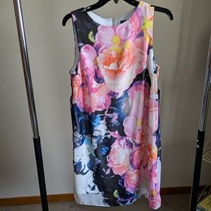 Brand new Vince Camuto floral dress!